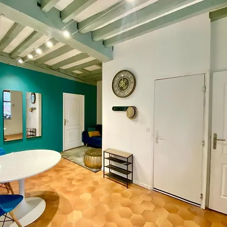 De 2 Pieces Avec Balcon Centre